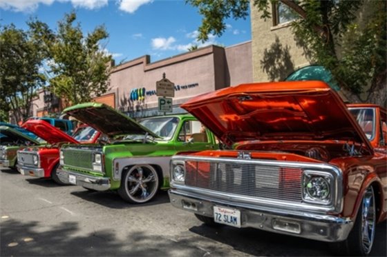 Images of trucks at a past C-10 intervention