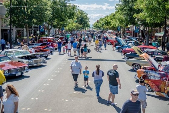 Photo of past street cruisers event